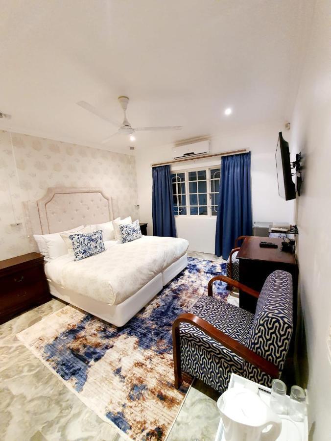 Blue Waves Lodge Umhlanga Rocks Extérieur photo